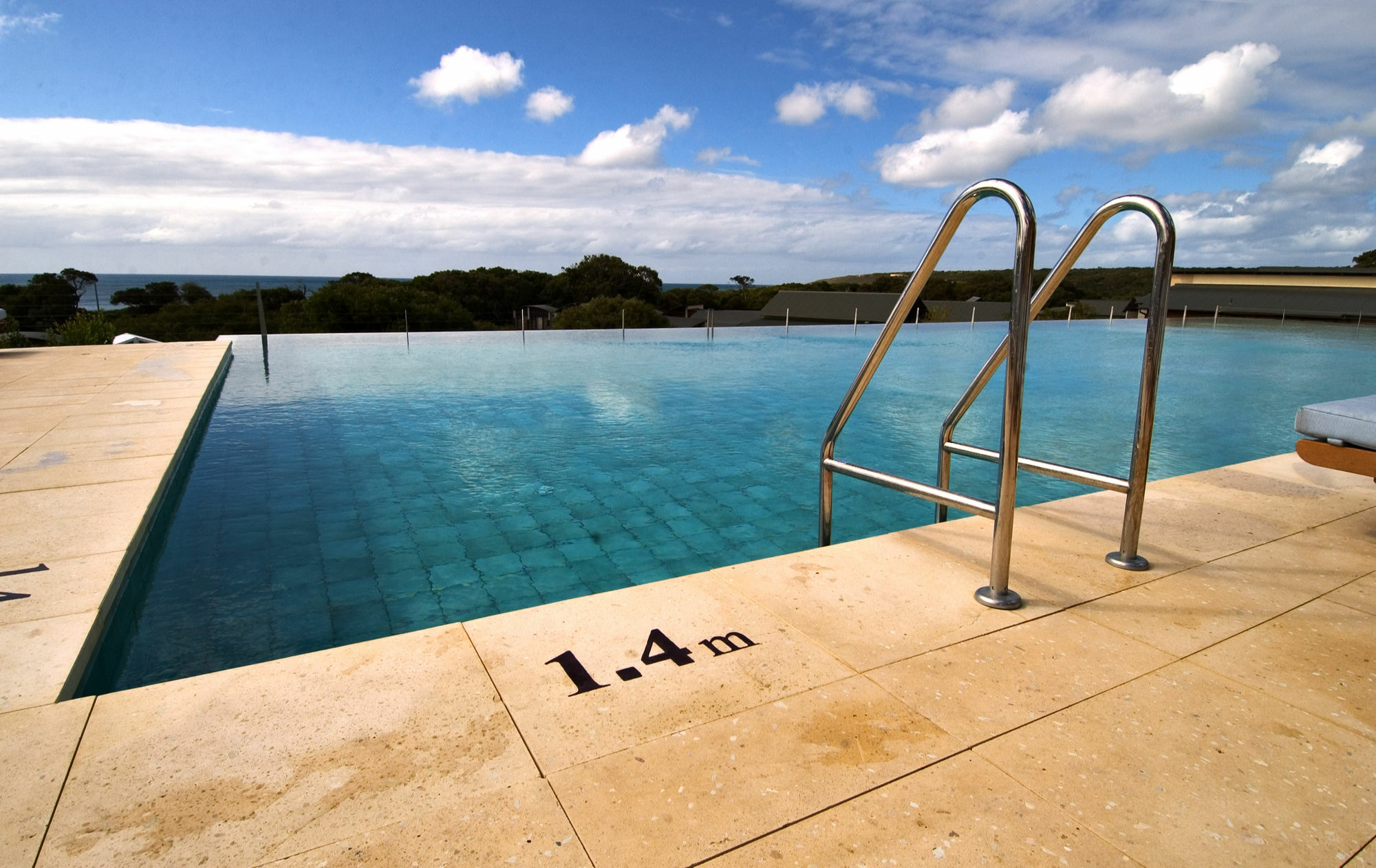 Pullman Bunker Bay Resort Margaret River Dunsborough Bagian luar foto The swimming pool at the hotel